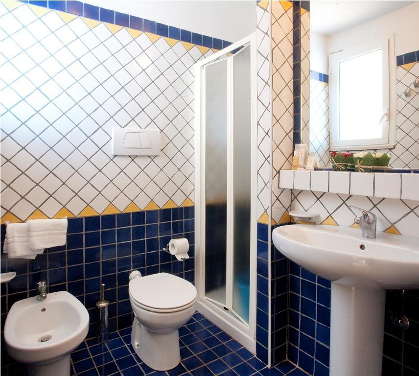 Residence Mediterraneo Римини Экстерьер фото